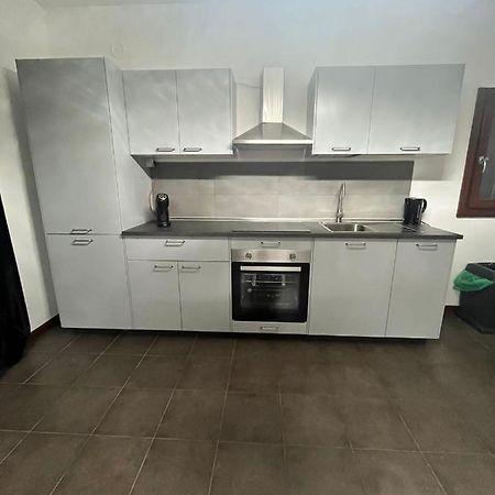 Home Sarenji Trivolzio Bagian luar foto
