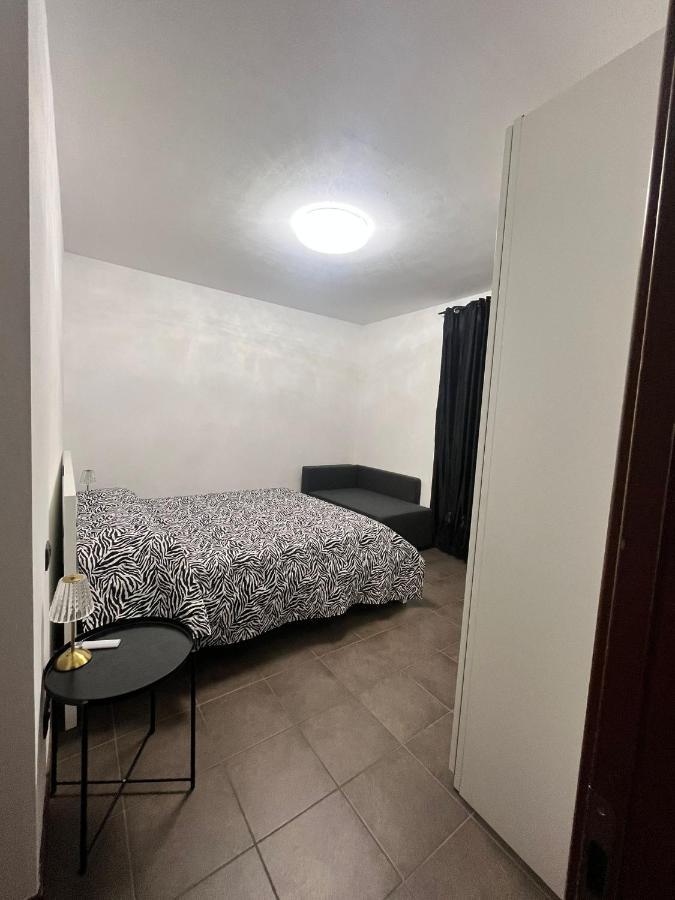 Home Sarenji Trivolzio Bagian luar foto